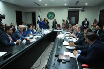 Las reformas propuestas incluyen medidas de transparencia, aunque fueron descartados artículos clave sobre control y rendición de cuentas.