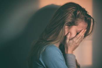 ¿Qué es y cómo se comporta la tristeza?
