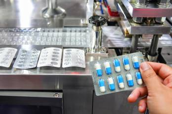 Especialistas destacan el impacto económico de los biosimilares en el mercado farmacéutico.