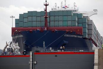 El registro de bandera panameña es uno de los más grandes del mundo, con más de 8,000 naves registradas.