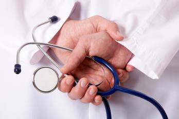 Escasez de médicos en Panamá: reformas para fortalecer el sistema de salud