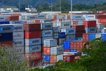 Panamá contrasta con el crecimiento exportador regional tras el cierre de la actividad minera de cobre.