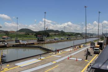 Vista panorámica al Canal de Panamá.