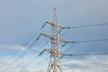 Gobierno endurecerá control sobre empresas eléctricas con multas millonarias