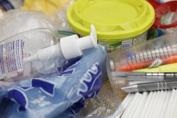Panamá participa activamente en el proceso de negociación para el desarrollo de un tratado mundial legalmente vinculante sobre la contaminación por plásticos.