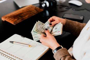 El salario es el principal motivo de permanencia de los puestos laborales.