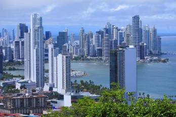 El 18 de octubre de 2024, el país emitió el Decreto Ejecutivo 512, que autoriza a la Autoridad Marítima de Panamá a cancelar de oficio el registro de naves, lo que dio como resultado la cancelación de 107 buques.
