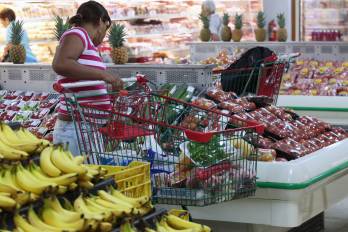 Algunos alimentos como hortalizas de hoja o de tallo y frutales, tubérculos, plátanos, azúcar, confitería y postres experimentaron incremento en sus precios durante el mes de noviembre.