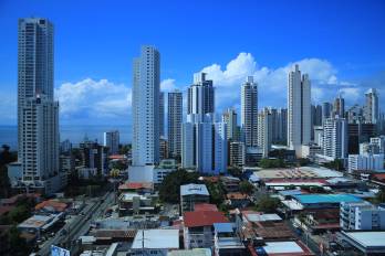 Según datos a octubre de 2025, el 90% del portafolio de primas en Panamá corresponde a seguros de corto plazo.