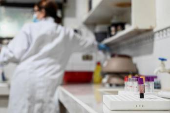 Los ensayos con lenacapavir, cuyos resultados se presentaron a finales de junio, involucraron a 5.300 mujeres adultas.