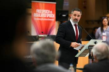 Santiago Abascal anuncia revisión de nacionalizaciones concedidas por Sánchez