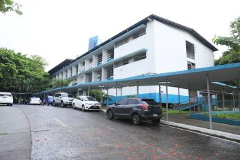 La Escuela Isabel Herrera Obaldía se encuentra en el centro de la ciudad.