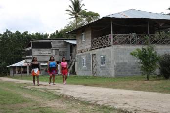 La comunidad Tortuga cuenta con 360 habitantes, organizados en 44 familias.