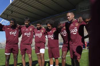 Jugadores de la selección de Panamá previo a un entrenamiento.