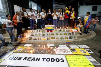 La ley no es absoluta. Excluye expresamente delitos considerados graves bajo estándares nacionales e internacionales.