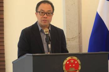 Zhang dijo que los proyectos de inversión pueden generar diferencias entre las partes involucradas, pero sostuvo que esas deben resolverse mediante el diálogo.