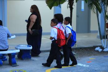 Más allá de la fiscalización, el debate toca fibras profundas sobre la responsabilidad familiar.