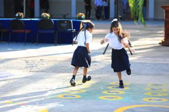 Con el regreso a clases, el Ministerio de Educación espera cumplir en su totalidad el calendario escolar 2026.