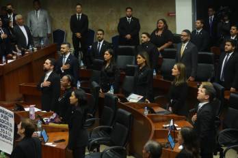 Asamblea abre debate interno sobre modernización y disciplina parlamentaria.