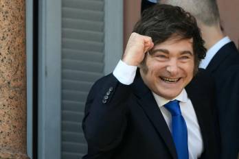El gobierno justifica la decisión alegando que la agencia actual es “excesivamente burocrática” y que se busca “impulsar la innovación tecnológica en favor de las prioridades productivas del país”.