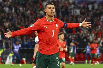 Cristiano Ronaldo, primer jugador de fútbol milmillonario.