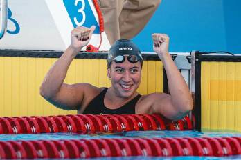 Emily Santos cerró su participación individual en Santo Domingo 2026 sumando una plata más y fijando una nueva marca histórica para la natación panameña en los 200m pecho.