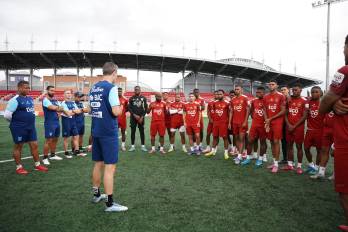 La selección de Panamá durante un entrenamiento en el COS Sports Plaza.