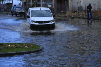 Durante la noche, se tiene previsto el desarrollo de lluvias aisladas en la región occidental del país.