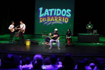 El programa arrancó en la Ciudad de las Artes con talleres para líderes comunitarios y actividades artísticas para niños, con el fin de revitalizar barrios y fortalecer la identidad cultural.