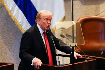Trump intercede por Netanyahu durante discurso ante legisladores israelíes.