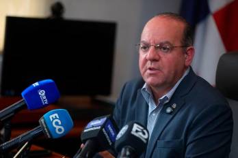 Juan Arias, presidente de la Cámara de Comercio, Industrias y Agricultura de Panamá en conferencia de prensa este martes, 16 de disiembre de 2025.