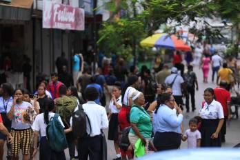 Léxico panameño relacionado con refrescos, panes, postres y dulces