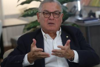 El contralor Anel Bolo Flores.