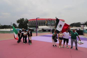 Sin embargo, mientras el Gobierno transmite un mensaje de calma, en redes sociales han comenzado a circular videos que muestran aparentes afectaciones dentro del Estadio.