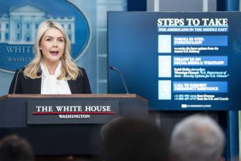 La secretaria de prensa de la Casa Blanca Karoline Leavitt en la rueda de prensa de esta tarde.