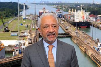 El administrador del Canal de Panamá, Ricaurte Vásquez
