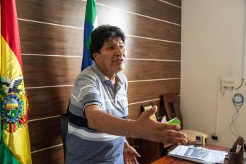 Fotografía del 10 de julio de 2025 del expresidente de Bolivia Evo Morales hablando durante una entrevista con EFE en Lauca Ñ (Bolivia).