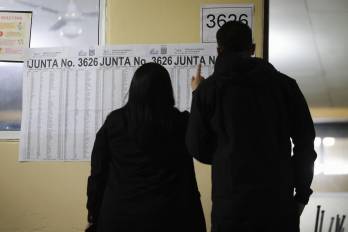 Los costarricenses acuden a las urnas para elegir al presidente y a los 57 diputados del Congreso para el periodo 2026-2030.