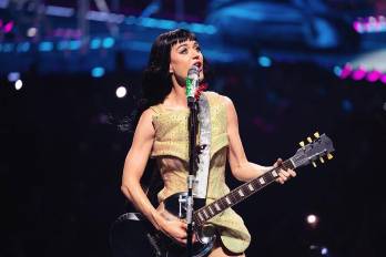 La cantante estadounidense Katy Perry durante su show en México, parte del Lifetimes Tour.