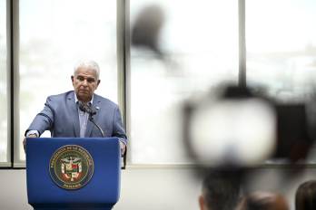 El mandatario recordó que Panamá no solo administra el Canal, sino que también contribuye al financiamiento de la flota marítima internacional mediante su registro de naves.
