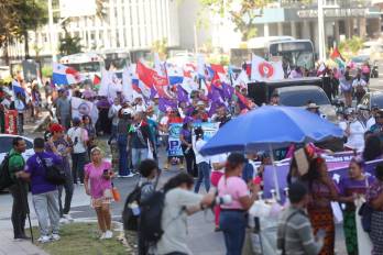 El Parque Urraca fue el epicentro de la marcha en conmemoración al Día Internacional de la Mujer.
