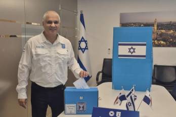 El embajador de Israel en Panamá, Mattanya Cohen, manifestó su satisfacción por participar en la votación y ejercer su derecho democrático.