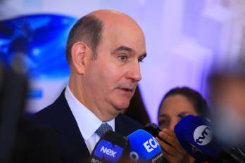 El ministro rechazó además las versiones sobre supuestos monopolios en el sector.