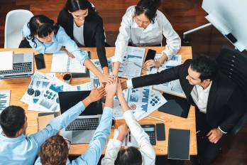 Una empresa que no aprovecha plenamente el talento disponible se debilita a sí misma: pierde capacidades, restringe su innovación y reduce su margen de crecimiento.