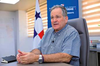 Juan Carlos Navarro, titular del Ministerio de Ambiente (MiAmbiente) en una entrevista de archivo con La Estrella de Panamá.