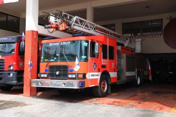 El coronel Víctor Raúl Álvarez, director del Benemérito Cuerpo de Bomberos, advirtió que muchas explosiones se originan por manipulaciones internas realizadas sin personal certificado.