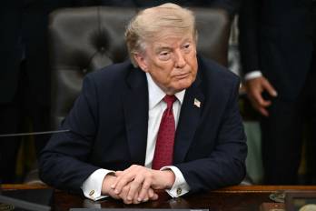 Donald Trump amenazó con intensificar los bombardeos si Irán responde a las operaciones militares estadounidenses.