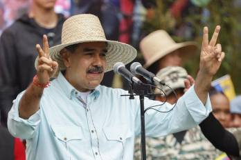 La decisión judicial determinará cómo se resolverán los planteamientos de inmunidad presentados por Maduro y Flores.