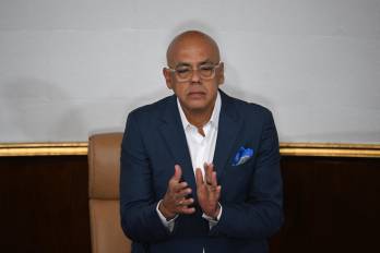 Rodríguez, hermano de la presidenta encargada de Venezuela, Delcy Rodríguez, indicó que el Gobierno podría poner a disposición la lista de las personas excarceladas.