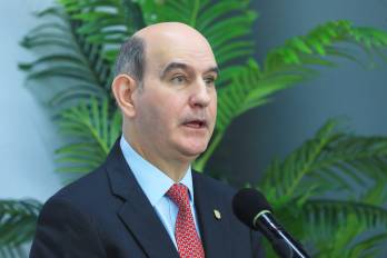 El ministro de Economía y Finanzas (MEF), Felipe Chapman